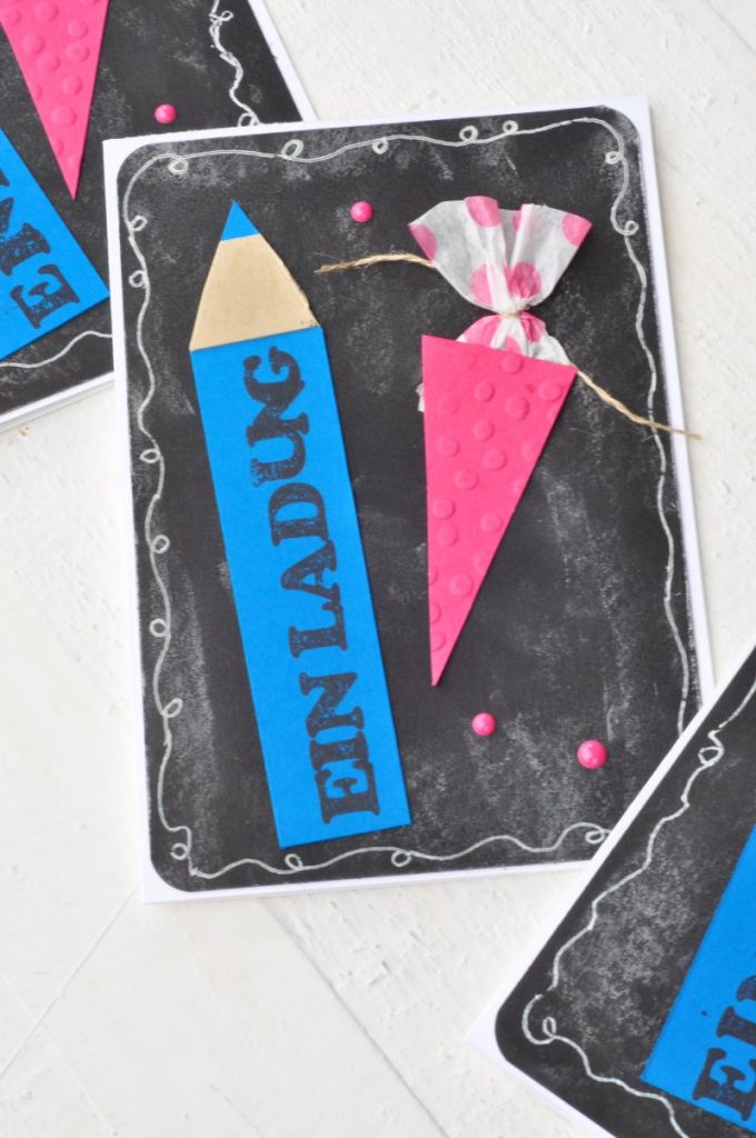 Karten basteln zur Einschulung: DIY Idee für Einschulungskarten im Chalklook. Da kann der erste Schultag kommen! 