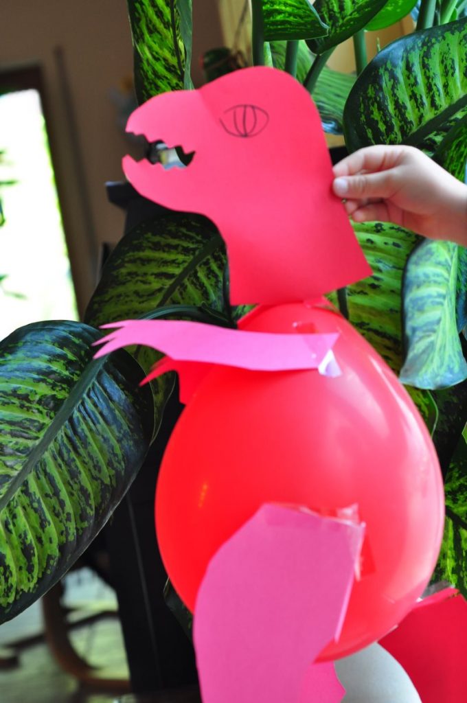 Dinoluftballons - Dinoparty! Die besten Ideen für eine gelungene Dino-Party: Rezepte, Bastelideen, Spiele rund um den Dino-Kindergeburtstag. Finde hier alles für einen rundum gelungenen Dino-Geburtstag