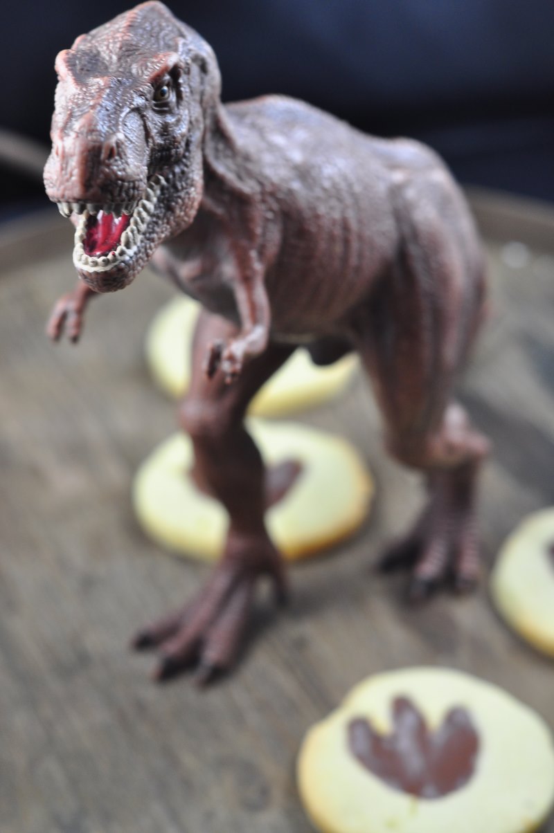 Leckere Dino-Kekse für hungrige Dinoforscher