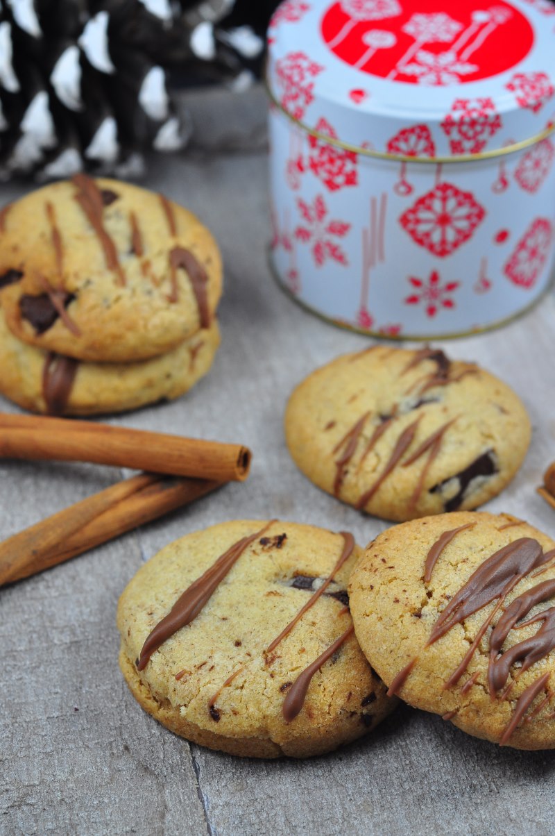 Weihnachts-Cookies sind das perfekte Rezept für einfache und schnelle Kekse zu Weihnachten. Zimt und andere Gewürze bringen das Haus zum Duften.